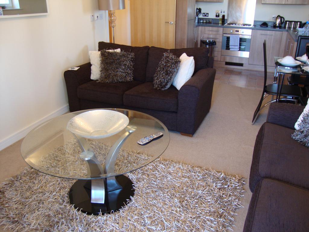 Riverbank Penthouse And Apartments Cardiff Szoba fotó