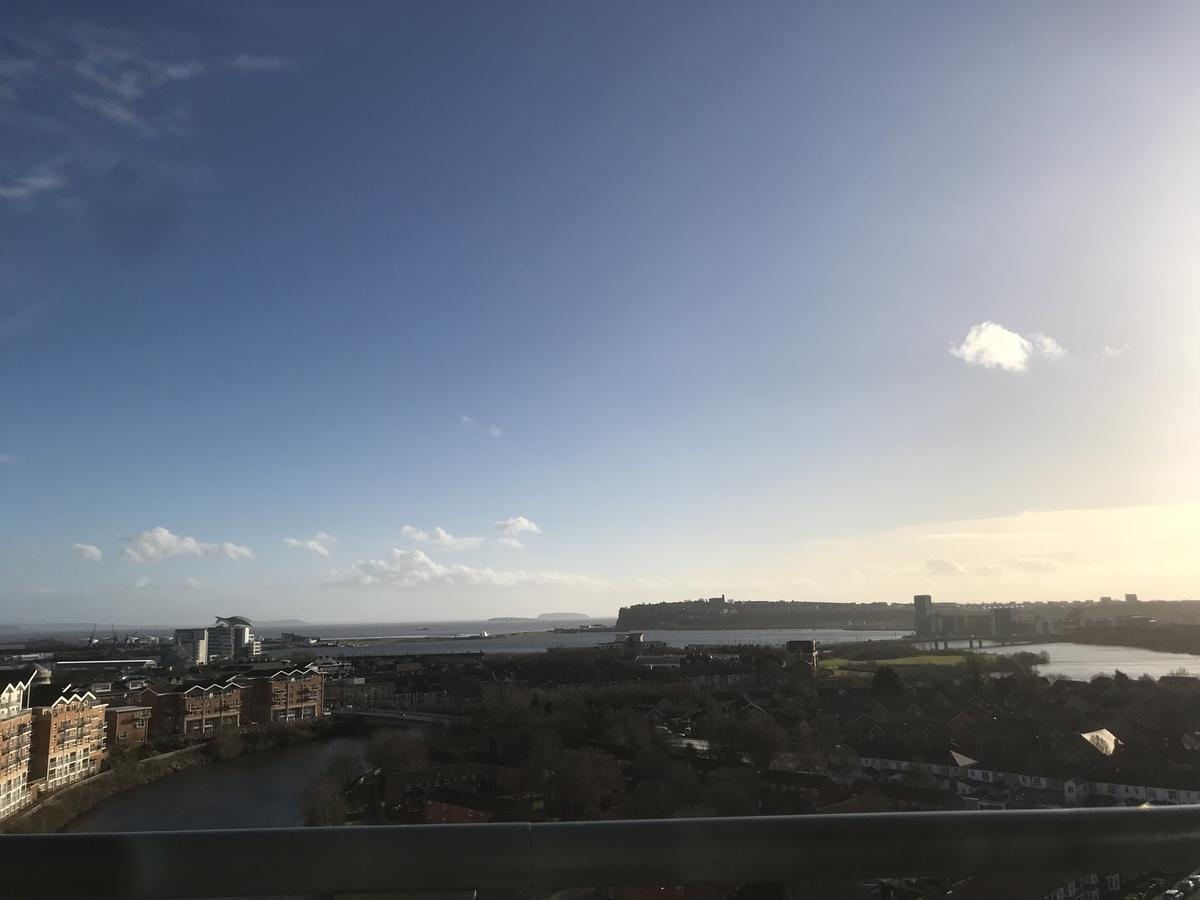 Riverbank Penthouse And Apartments Cardiff Kültér fotó